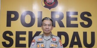 Fakta Kronologi Dugaan Perampasan Emas 936 Gram di Sekadau, KepolisianTengah Selidiki Polres Sekadau tengah menyelidiki dugaan tindak pidana perampasan emas seberat sekitar 936,97 gram di wilayah Sungai Kunyit, Kabupaten Sekadau. Polisi masih mengumpulkan alat bukti dan mendalami seluruh rangkaian peristiwa.