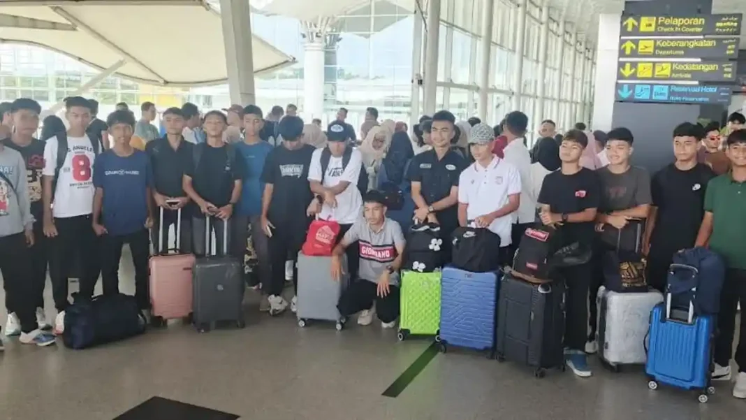 Dugaan Penipuan Warnai Keberangkatan Kontingen Sumut ke Liga TopSkor, Puluhan Pesepak Bola Muda Gagal Berangkat