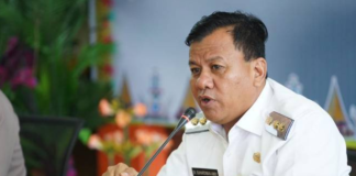 Harta Kekayaan Bupati Kuansing Suhardiman Amby Disorot usai Dugaan Potong TPP ASN Profil dan harta kekayaan Bupati Kuantan Singingi nonaktif Suhardiman Amby menjadi perhatian setelah KPK menduga adanya pemotongan Tambahan Penghasilan Pegawai (TPP) ASN hingga 50 persen.