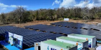 Pemerintah Siapkan Program PLTS 100 GWp, Bahlil Targetkan Seluruh Desa Dapat Listrik Menteri ESDM Bahlil Lahadalia menyampaikan program PLTS 100 GWp untuk memperluas akses listrik ke desa-desa yang belum teraliri listrik.