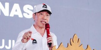 PSI menilai PDIP masih menyimpan kekhawatiran terhadap pengaruh politik Joko Widodo. Pernyataan itu muncul sebagai respons atas kritik PDIP terhadap safari Jokowi ke NTT.