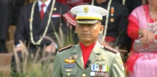 Momen Prabowo Puji Kolonel Priyo Handoyo Usai Upacara HUT RI ke-81 Presiden Prabowo Subianto memberikan apresiasi kepada Kolonel Inf Priyo Handoyo setelah pelaksanaan Upacara Peringatan Detik-detik Proklamasi HUT ke-81 RI di Istana Merdeka, Jakarta, Senin (17/8/2026).