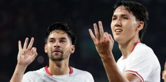 Prediksi pertandingan Timnas Indonesia vs Vietnam di Piala AFF 2026. Pelatih John Herdman mengakui Vietnam lebih siap dan diunggulkan, namun skuad Garuda tetap optimistis meraih hasil positif.