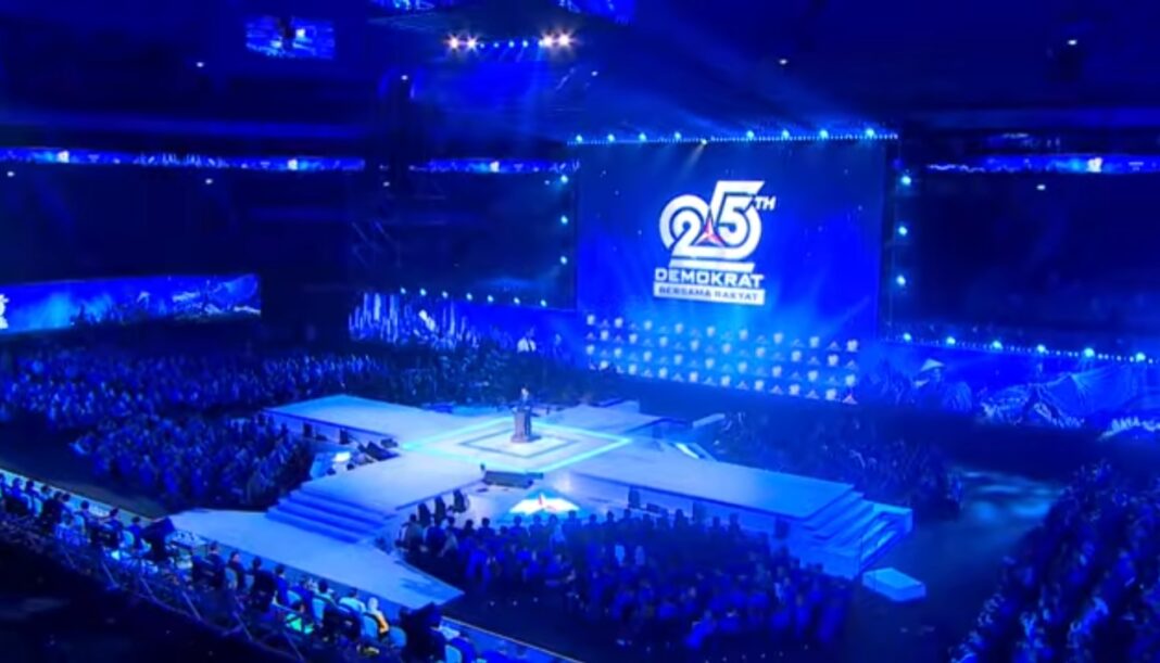 Ketum Partai Demokrat, Agus Harimurti Yudhoyono (AHY) memberikan sambutan pada Hut ke-25 Partai Demokrat di Indonesia Arena, Rabu (9/9/2026).