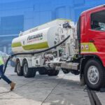 SIAPKAN BBM B20 - Pemerintah Indonesia menargetkan produksi mandiri BBM B20 untuk penuhi kebutuhan solar di Tanah Air. Kamis (17/9/2026), pemerintah disebutkan akan siapkan 2 juta hektar lahan di Sumatera, Kalimantan hingga Papua untuk dijadikan area budidaya tebu bahan baku Bioetanol BBM B20 untuk penuhi seluruh kebutuhan solar di Tanah Air. OFFICIAL INSTAGRAM PERTAMINA PARTA NIAGA/ REPRO