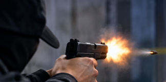 2 DPO Diduga Penembak 3 ASN Jayawijaya, Polisi Ungkap Keterlibatan di Kasus Lain Evakuasi korban penembakan tiga ASN Kabupaten Jayawijaya yang diduga dilakukan kelompok bersenjata.