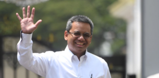 Presiden Prabowo Subianto melantik Suahasil Nazara sebagai Menteri Keuangan menggantikan Purbaya Yudhi Sadewa di Istana Kepresidenan, Senin (14/9/2026).