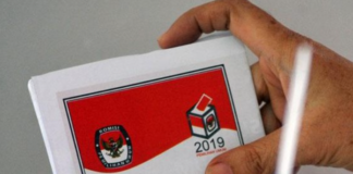Tanpa PDIP, Ketum Parpol Koalisi Bahas Revisi UU Pemilu Ketum partai koalisi pemerintah membahas revisi UU Pemilu. Sugiono menyebut Gerindra sepakat ambang batas parlemen dinaikkan dari 4 menjadi 5 persen.