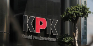 Penyidik KPK memeriksa Dian Andini Anggraheni, adik anggota DPRD Kota Bengkulu Vinna Ledy, sebagai saksi dalam pengembangan kasus dugaan korupsi di Provinsi Bengkulu, Jumat (18/9/2026).