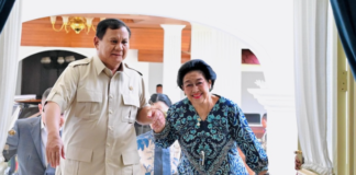 Gerindra dan PDI-P Berpeluang Bersama di 2029? Ini Faktor yang Disorot Gerindra membuka peluang kerja sama dengan PDI-P untuk Pilpres 2029. Ini faktor politik dan respons PDI-P terhadap wacana tersebut.