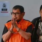 PDIP menegaskan Bupati Boltara Sirajudin Lasena yang terjaring OTT KPK bukan kader. Sirajudin disebut hanya pernah diusung PDIP dan PPP pada Pilkada 2024.
