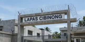 Terungkap! Dirjen PAS Jelaskan Asal Foto Jimmy Masrin di Klaster Mewah Lapas Cibinong Dirjen PAS Mashudi menjelaskan foto Jimmy Masrin yang ditemukan di klaster mewah Lapas Cibinong. Foto disebut barang yang diamankan dari hasil razia.