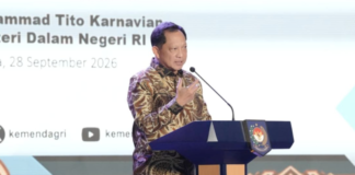 Tito Karnavian menegaskan pentingnya peran agen perlinsos dalam membantu masyarakat yang mengalami keterbatasan akses dan kemampuan menggunakan layanan digital.