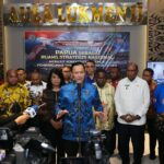 Menko AHY memimpin Rapat Koordinasi Percepatan Pembangunan Infrastruktur, Konektivitas, dan Pengembangan Wilayah Papua di Kantor Gubernur Papua, Jayapura belum lama ini.