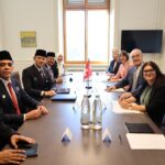 Menko AHY Dorong Kemitraan Indonesia–Swiss di Sektor Air, Energi, dan Konektivitas Menko AHY bertemu Presiden Konfederasi Swiss Guy Parmelin di Federal Palace, Bern