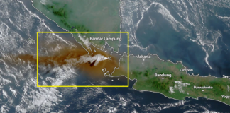 Citra Satelit Rekam Erupsi Anak Krakatau, Selat Sunda Berubah Warna Citra Satelit Rekam Erupsi Anak Krakatau, Selat Sunda Berubah Warna