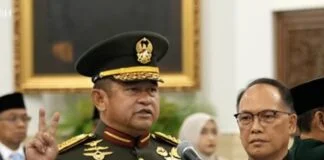 Maruli Simanjuntak Rangkap Jabatan Wakil Panglima TNI dan Kepala BNPPDT, Apa Tugasnya? Maruli Simanjuntak merangkap Wakil Panglima TNI dan Kepala BNPPDT. Simak alasan penunjukan, pembagian tugas, dan rencana pengelolaan daerah terpencil.