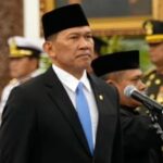 Profil Kristomei Sianturi, Kepala BNPB Pengganti Suharyanto dengan Karier Militernya Pangkat Bintang 3 Profil Kristomei Sianturi, Kepala BNPB baru yang menyandang pangkat Letnan Jenderal TNI atau jenderal bintang tiga.