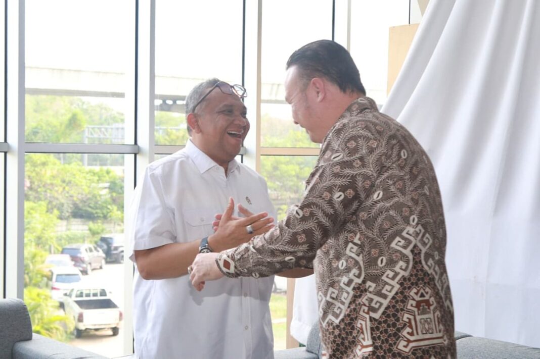 Wamenaker Afriansyah Dorong Transfer Teknologi Whoosh agar SDM Indonesia Makin Mandiri