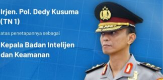 ALUMNI TARNUS - Irjen Pol Dedy Kusuma Bakti adalah satu di antara perwira tinggi yang menduduki jabatan penting dalam rotasi kepemimpinan Polri baru-baru ini. Pria yang merupakan lulusan SMA Taruna Nusantara angkatan pertama atau TN1 itu, dipercaya mengemban jabatan sebagai Kabaintelkam Polri. Berikut profilnya, Senin (5/10/2026). OFFICIAL INSTAGRAM IKASTARA/REPRO