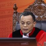 FAKTA SIDANG - Mahkamah Konstitusi memutuskan secara resmi tak menemukan bukti Gibran Rakabuming Raka punya dokumen ijazah setara SMA. Ini putusan sidang MK dari gugatan ijazah Gibran Rakabuming Raka yang dilayangkan Denny Indrayana Cs, yang dibacakan di Gedung Mahkamah Konstitusi Jakarta, Selasa (6/10/2026). OFFICIAL INSTAGRAM MK RI/REPRO