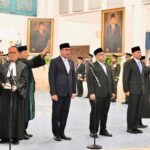 Rekam Jejak Letjen TNI Kristomei Sianturi: Alumni SMA Taruna Nusantara Resmi Dilantik jadi Kepala BNPB yang Baru KEPALA BNPB - Letjen TNI Kristomei Sianturi resmi menjalankan jabatan tugas baru sebagai Kepala BNPB RI usai resmi dilantik secara resmi oleh Presiden Prabowo Subianto pada Kamis malam WIB lalu. Berikut profilnya. OFFICIAL INSTAGRAM KEMENSETNEG RI/REPRO