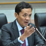 Ketua Komisi III DPR RI Habiburokhman meminta persetujuan anggota dewan terhadap pencalonan Suyudi Ario Seto sebagai Kapolri dalam rapat di Kompleks Parlemen, Jakarta.