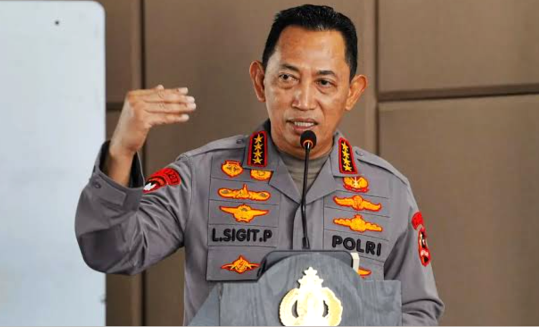 Presiden Prabowo melantik Listyo Sigit sebagai Kepala Staf Kepresidenan pada 1 Oktober 2026. Ia menggantikan Dudung Abdurachman yang kini menjabat Menko Polkam.