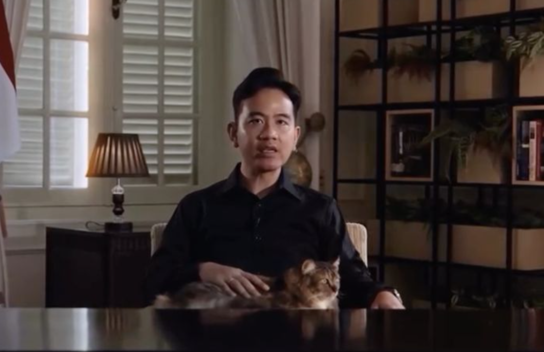 Wakil Presiden Gibran Rakabuming Raka menyatakan menghormati seluruh tahapan dan proses yang berlangsung di Mahkamah Konstitusi terkait gugatan syarat pendidikannya.
