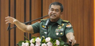 Bursa Calon Panglima TNI Muncul, Nama Maruli Simanjuntak Paling Disorot Kepala Staf Angkatan Darat Jenderal TNI Maruli Simanjuntak menanggapi isu namanya masuk dalam bursa calon Panglima TNI.