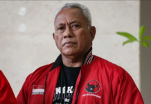 Anggota Komisi II DPR RI Komarudin Watubun meminta komisioner KPU mempertanggungjawabkan proses verifikasi pencalonan.