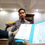 PSI Klaim Polemik Ijazah Gibran Tak Goyahkan Koalisi Prabowo, Pihak yang Dituding Belum Diungkap Wakil Presiden Gibran Rakabuming Raka kembali menjadi sorotan setelah PSI menduga polemik ijazahnya ditunggangi kepentingan politik tertentu.