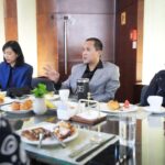 Menteri Transmigrasi Iftitah Ungkap Strategi Pengentasan Kemiskinan Lewat Industrialisasi M. Iftitah Sulaiman Suryanagara, Kementerian Transmigrasi, KemenTrans, mahasiswa Indonesia di China, Kampus Patriot, Tim Ekspedisi Patriot, industrialisasi, pengentasan kemiskinan, pembangunan kawasan transmigrasi, sumber daya manusia